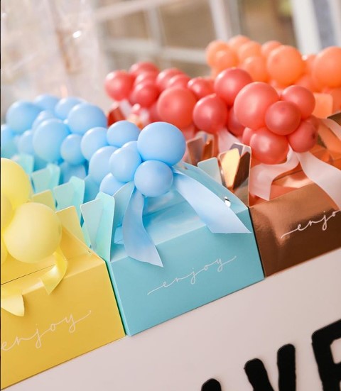 We provide wide range Party Favor Boxes, Loot Bags for kid's party and bridal party.