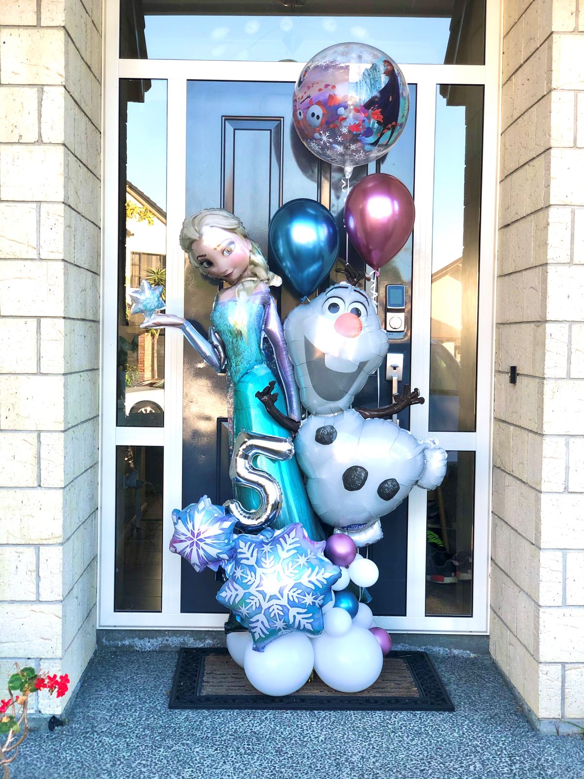 My Party Box Frozen Balloon Bouquet at front door