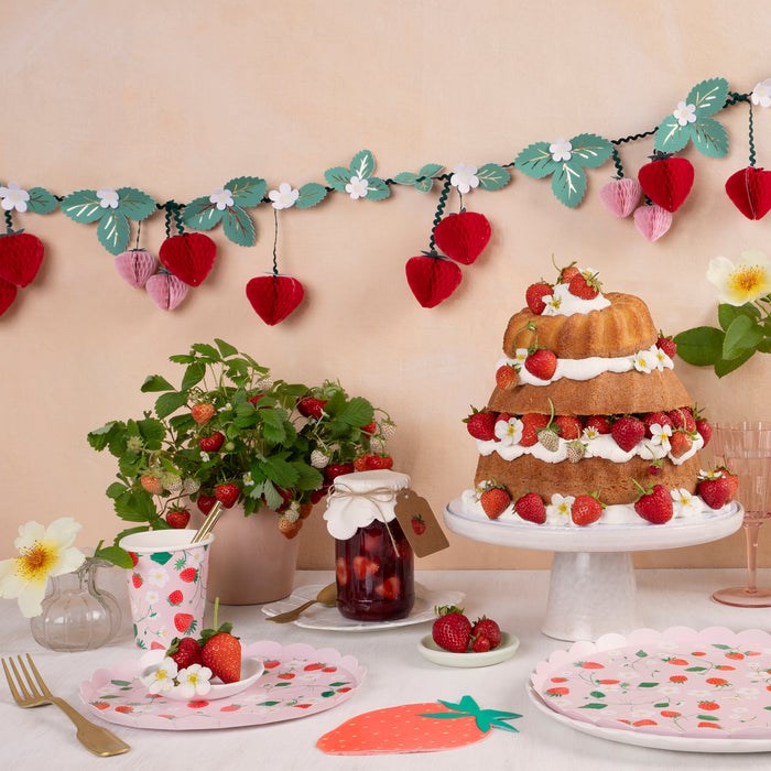 Meri Meri Strawberry Pattern Large Napkins (PK16)