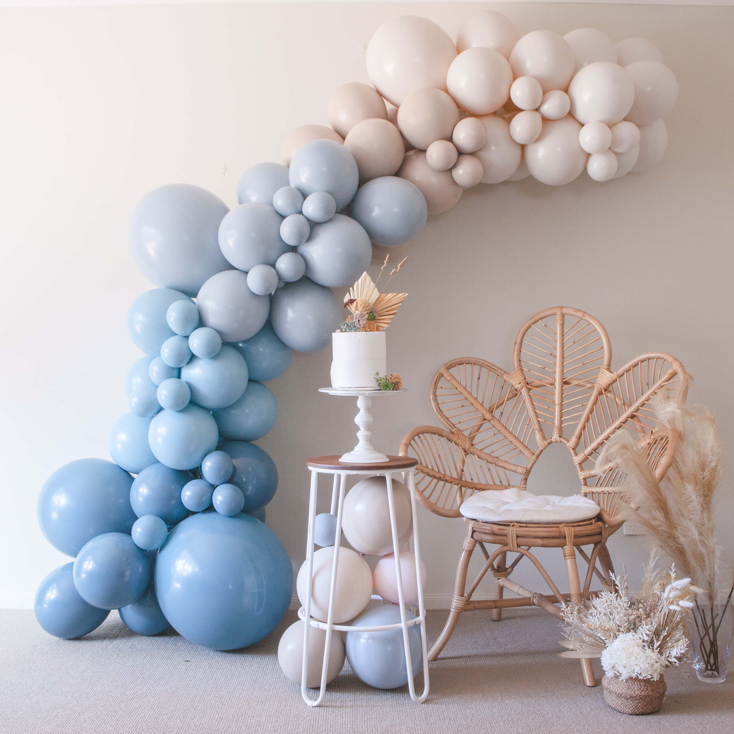 Luxe Peter Rabbit Balloon Garland DIY Kit