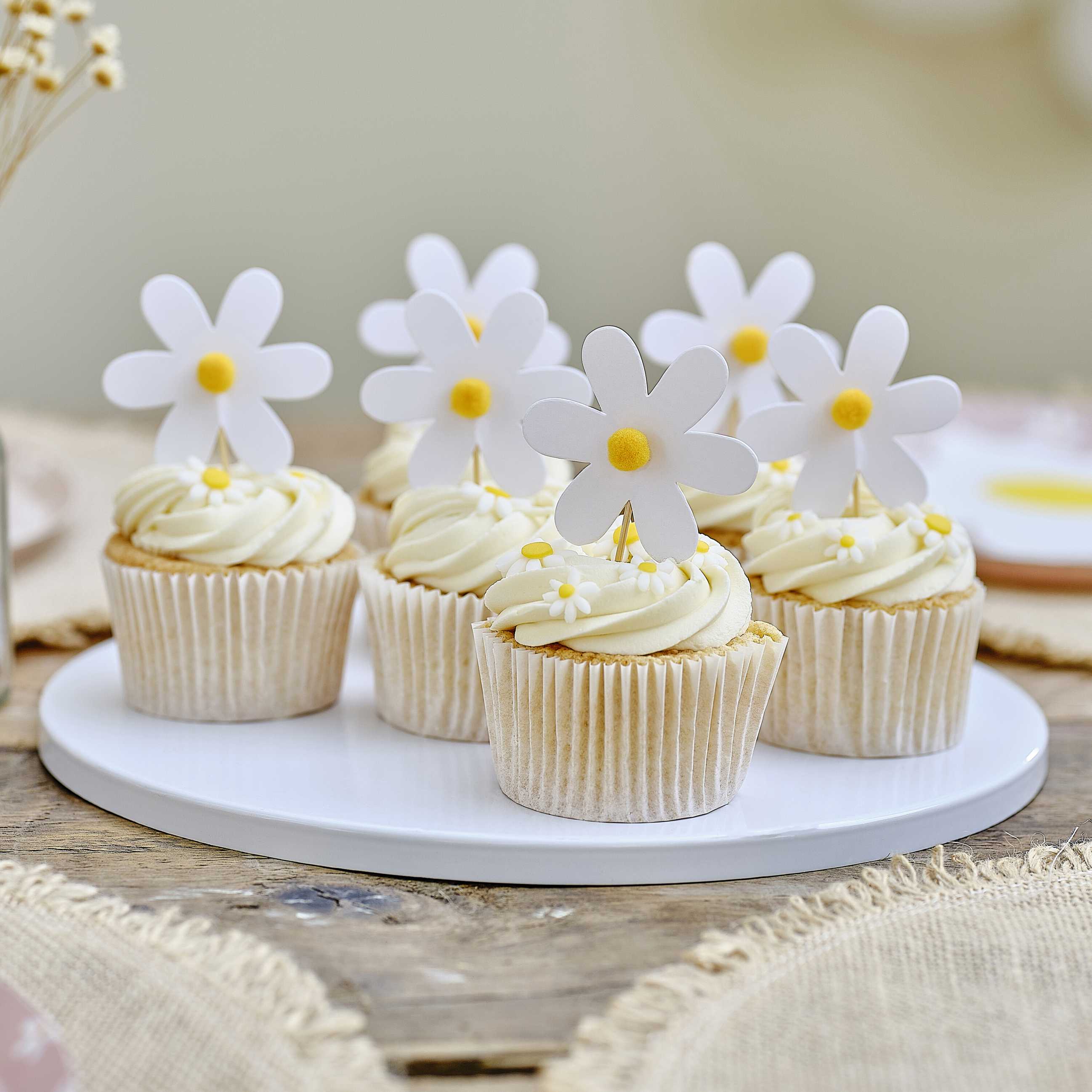 Daisy Cupcake Picks