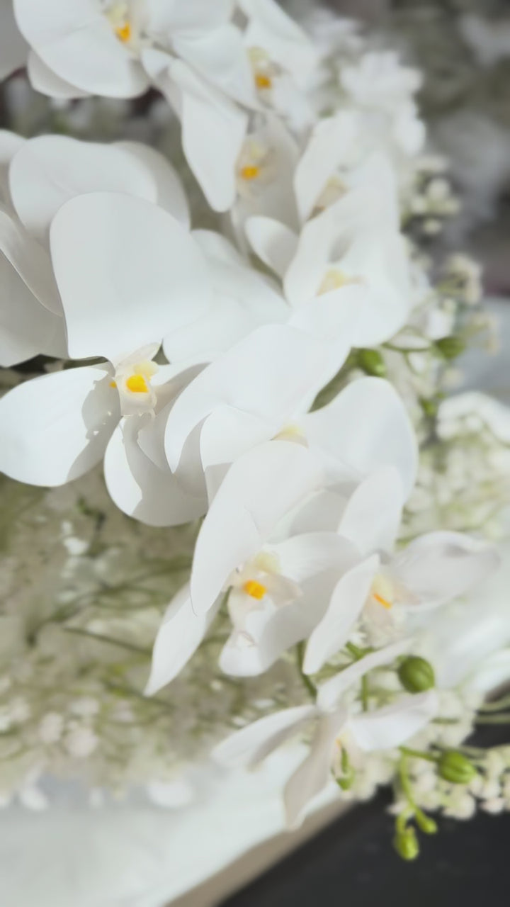 Pure Grace – Classic White Floral Arrangement Combo