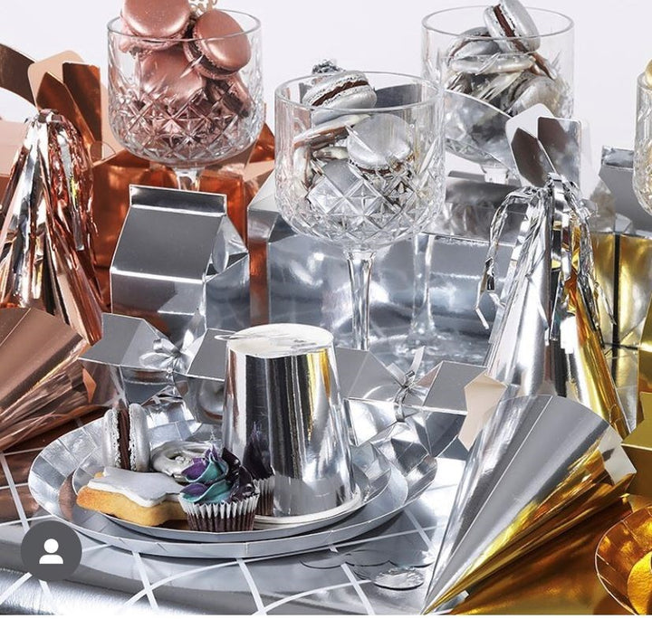 Paper Lunch Box - Silver 600x600 resolution