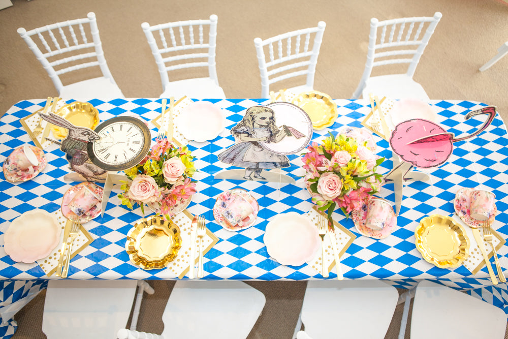 Alice in Wonderland Party Table Set up