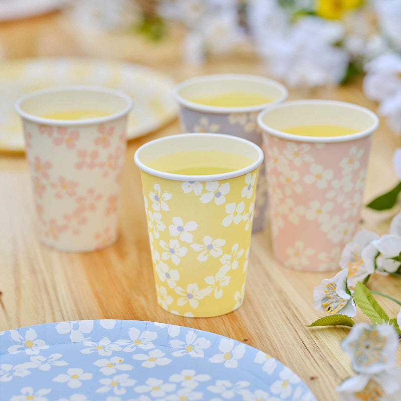 Ginger Ray Hello Spring Floral Paper Cups (PK8) wooden table